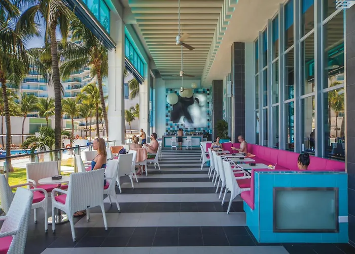 Riu (Adults Only)